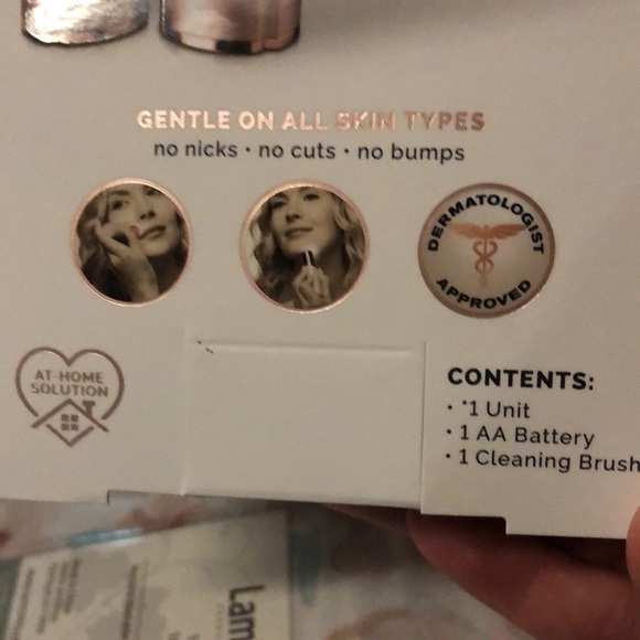 Brand new! Finishing Touch FLAWLESS facial hair remover gold plated - Picture 7 of 8